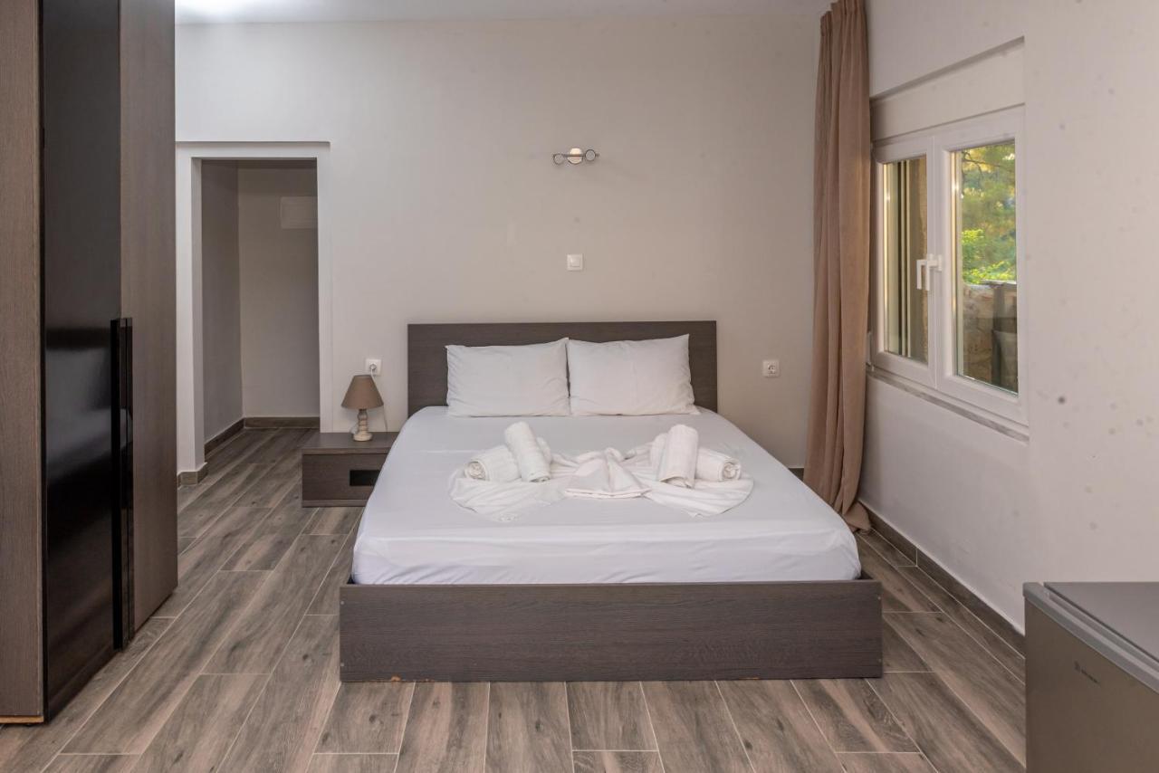 Medusa Rooms Kallithea  エクステリア 写真
