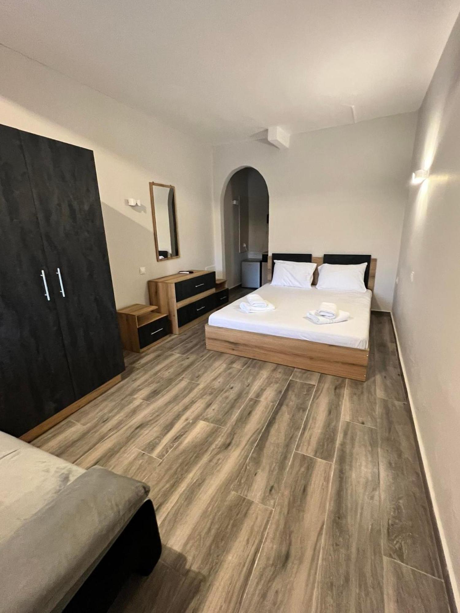 Medusa Rooms Kallithea  エクステリア 写真