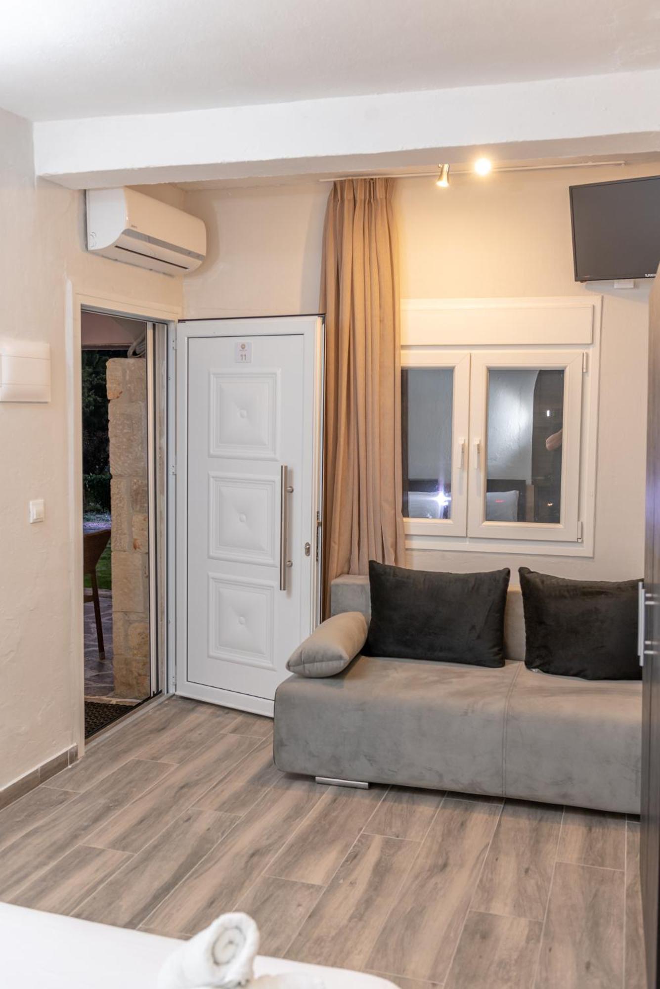 Medusa Rooms Kallithea  エクステリア 写真