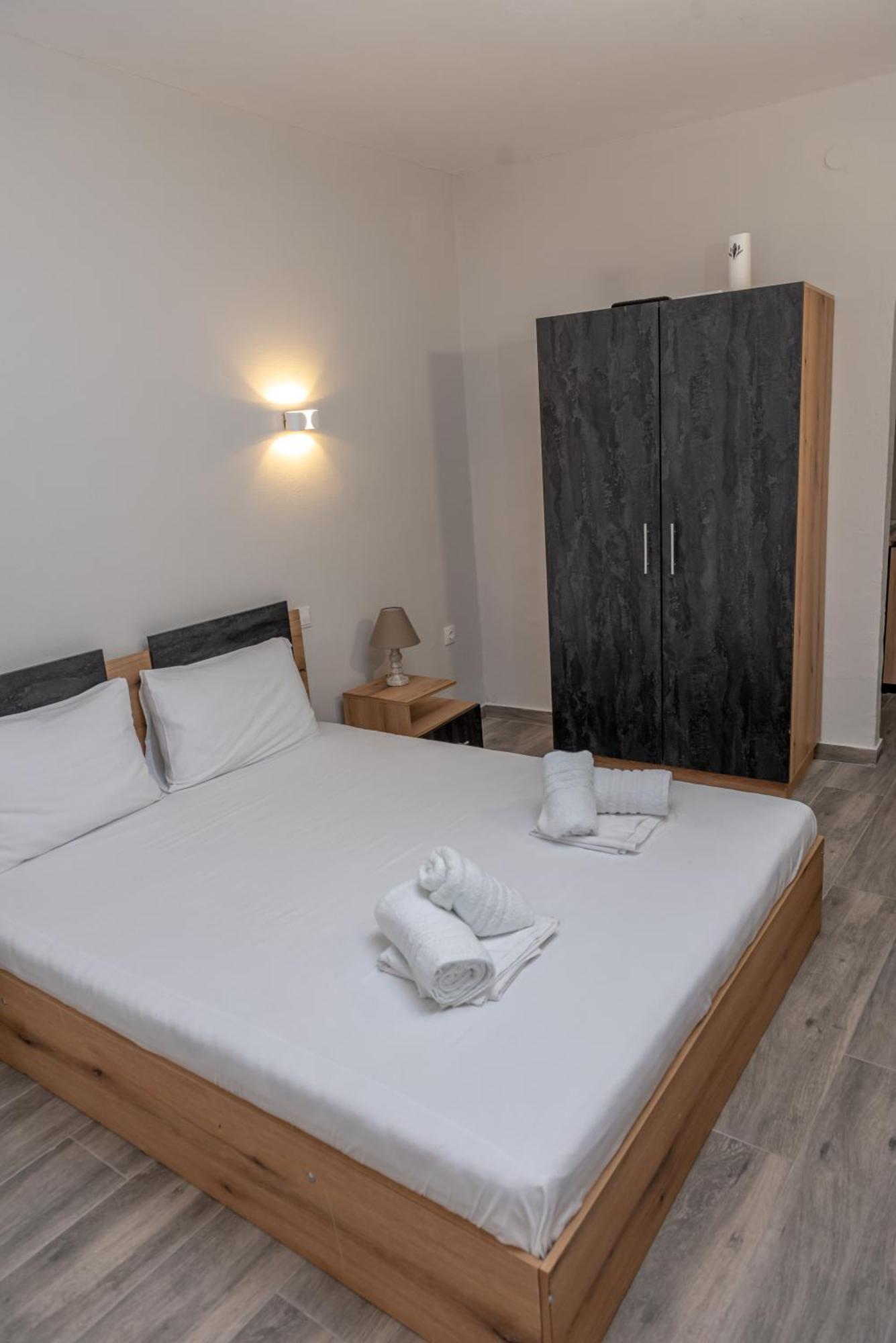 Medusa Rooms Kallithea  エクステリア 写真