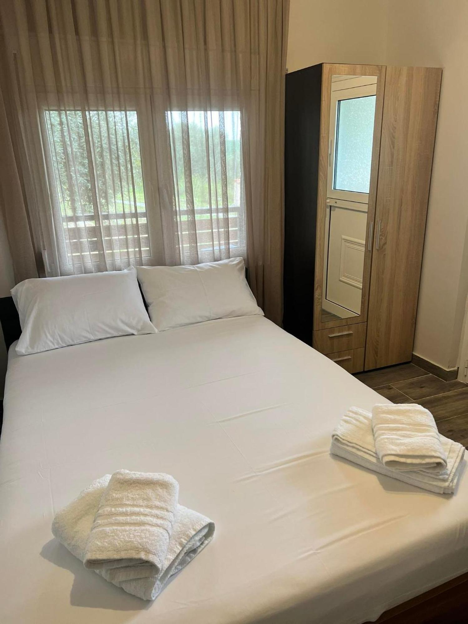 Medusa Rooms Kallithea  エクステリア 写真